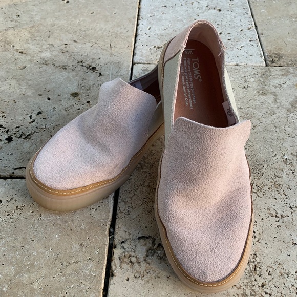 TOMS Blush Suede Women’s Sunset Slip-Ons 8 - Picture 3 of 5